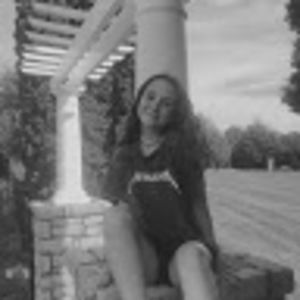 Meet your Posher, Lilly